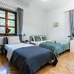 Golden - Forest Retreat With Jacuzzi And Garden View Вилла Констанцин-Езёрна