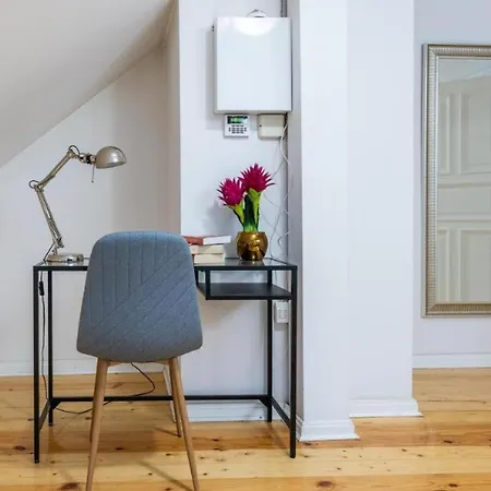 Villa Golden - Forest Retreat With Jacuzzi And Garden View *