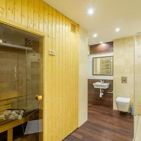 Вілла Golden - Forest Retreat With Jacuzzi And Garden View