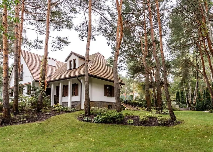 Golden - Forest Retreat With Jacuzzi And Garden View Вилла