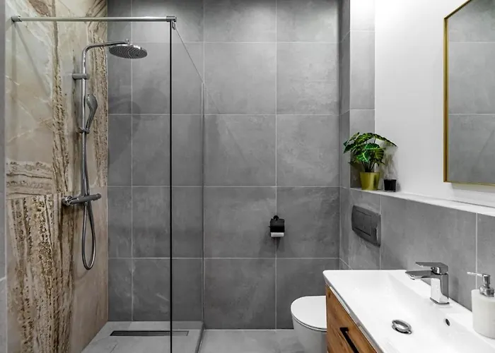 Golden - Forest Retreat With Jacuzzi And Garden View Вилла *