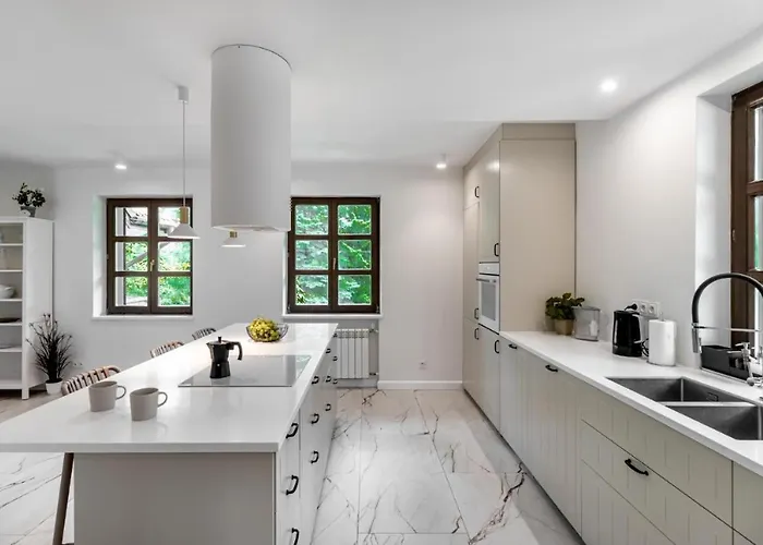 Golden - Forest Retreat With Jacuzzi And Garden View Вилла Констанцин-Езёрна