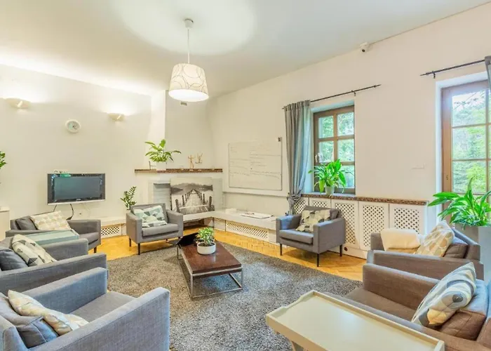 Golden - Forest Retreat With Jacuzzi And Garden View Вилла