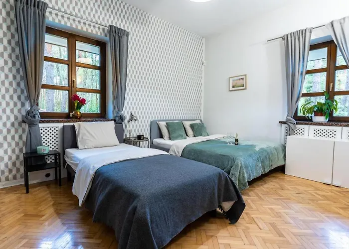 Golden - Forest Retreat With Jacuzzi And Garden View