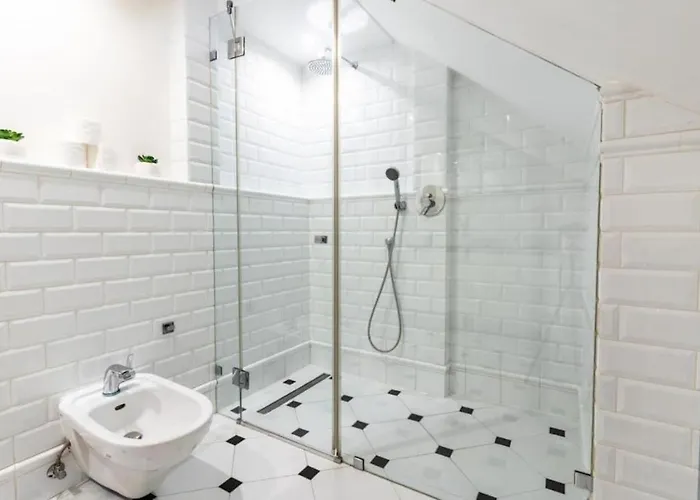 Golden - Forest Retreat With Jacuzzi And Garden View Вилла *