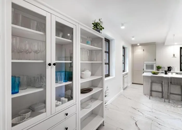 Golden - Forest Retreat With Jacuzzi And Garden View Вилла *